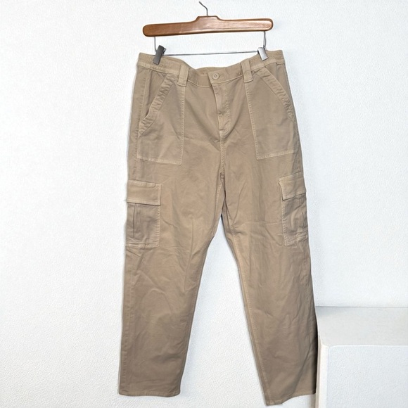 NWT American Eagle ’90s Straight Stretch Khaki Pants Beige Women’s Size 16 - Picture 1 of 5